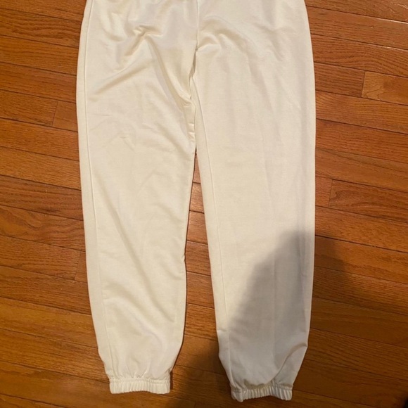 NWT Missguided white 90's joggers! - Picture 2 of 5